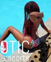 Britney – Warm & Elegant Companion in Eastlea, Harare