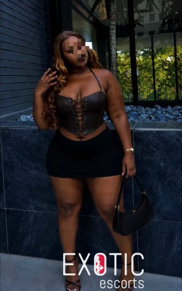 Sexy Zinhle — 2
