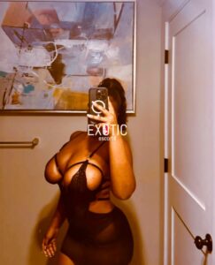 Uliwa escort 