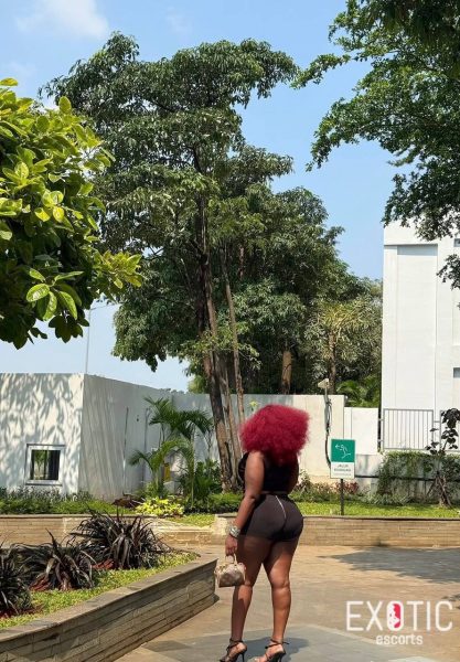 Irish, escort in Abidjan, Africa (photo 2)
