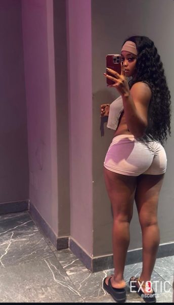Mimi, escort in Abidjan, Africa